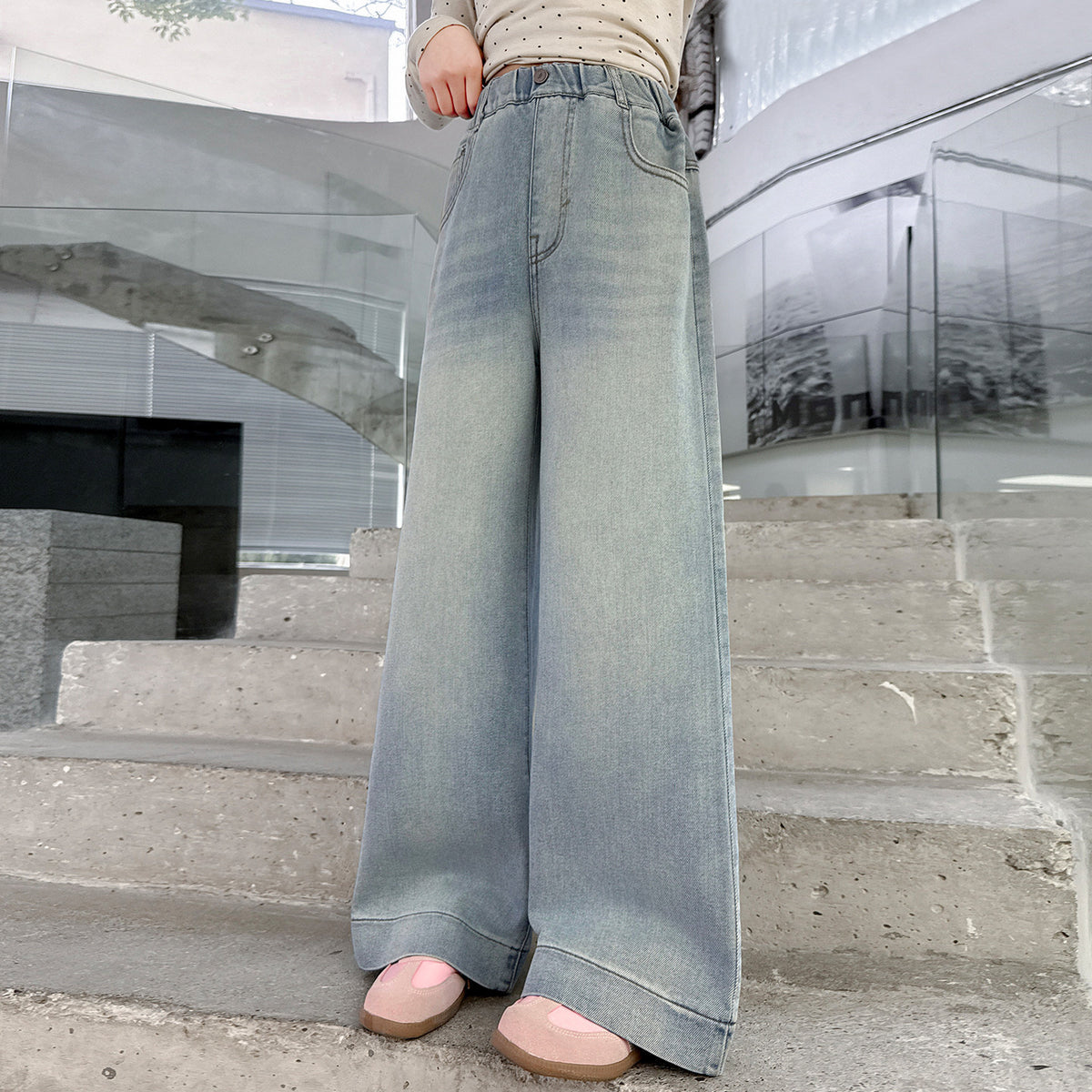 Mädchen Jeanshose Geprägtes Etikett Stilvolle Kinderhose für Studenten