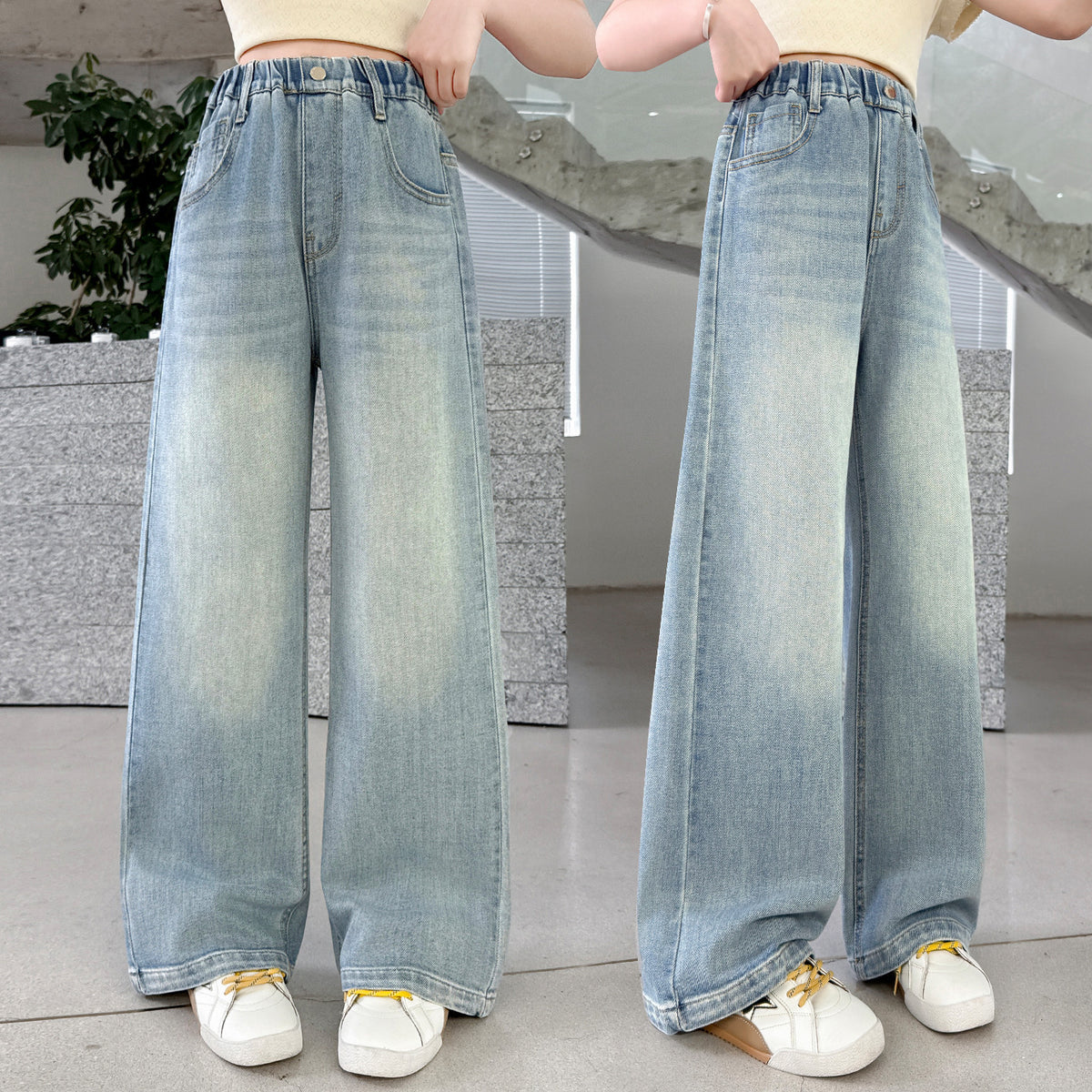 Gerade geschnittene Mädchenjeans mit weitem Bein