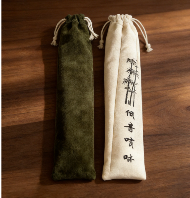 10 randomly colored rectangular single-layer velvet cloth bags, playing stick covers, musical instrument drawstrings, drawstring