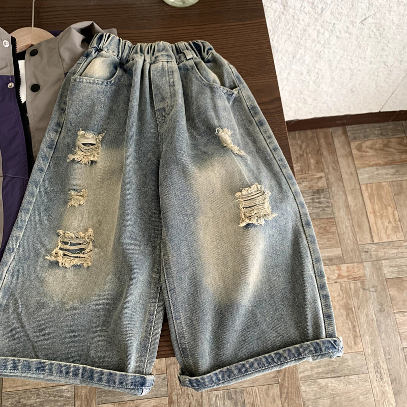 Zerrissene Jeans für Jungen und Mädchen